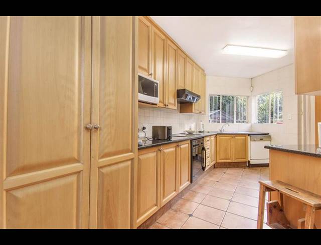 2 BEDROOM PROPERTY TO RENT IN NORWOOD